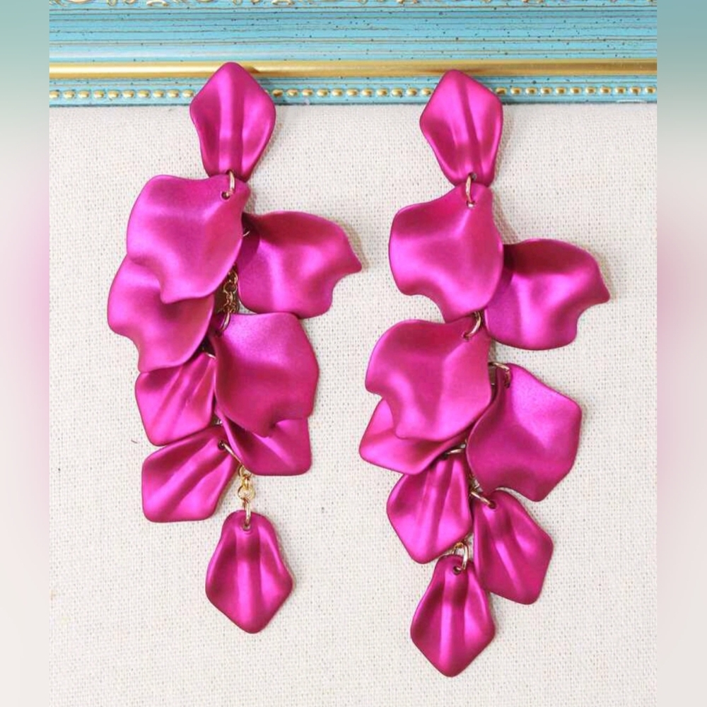 Womens Exotic Hot Pink Sculptural Cascade Earrings New!